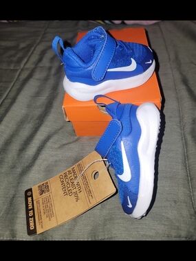 Nike Toddler Royal Blue and White Athletic Sneaker